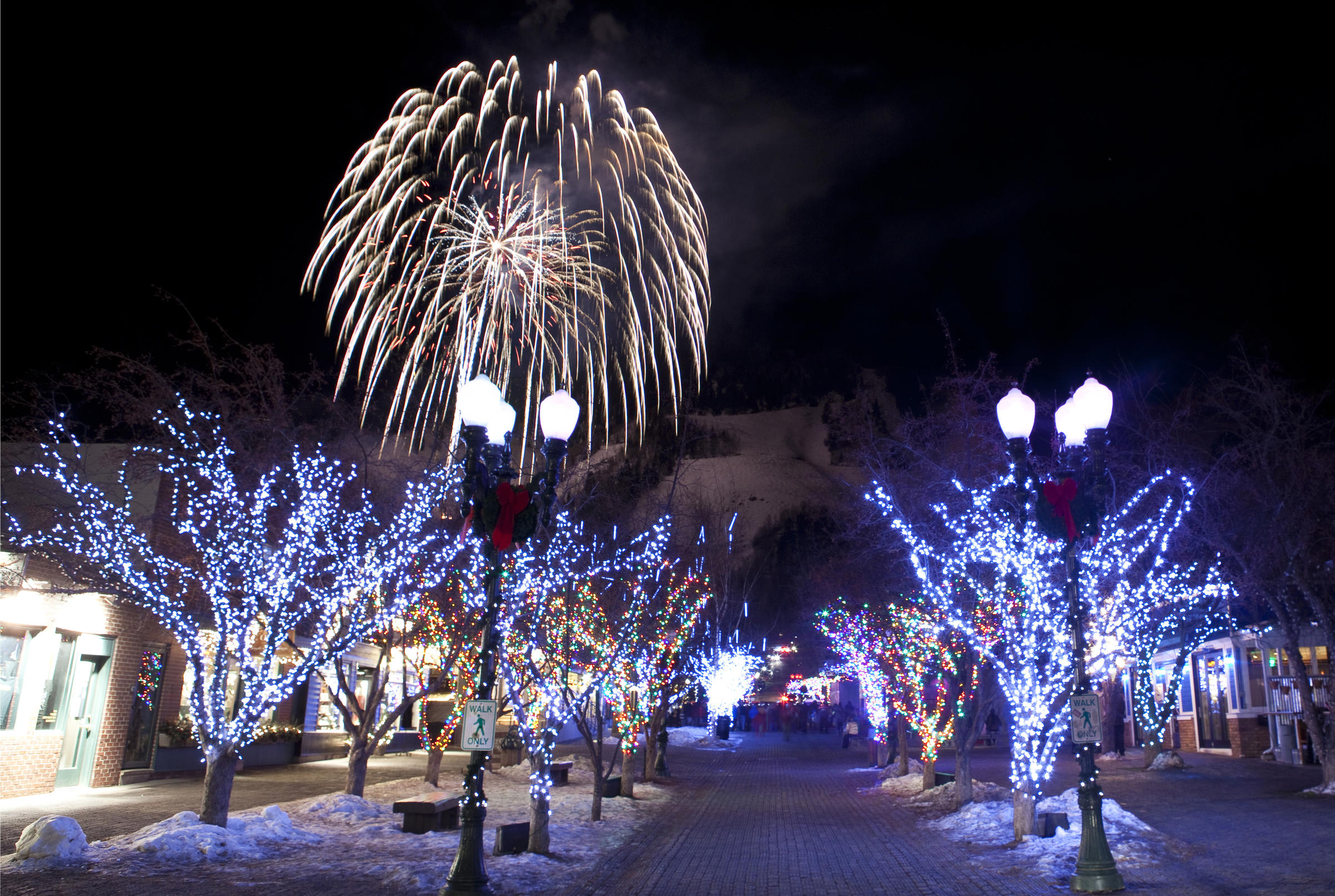 12 DAYS OF ASPEN STARTS DEC. 20 | Aspen Square Hotel Blog